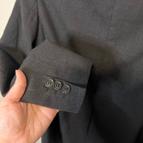 Giorgio Armani Charcoal Gray Wool Blazer Size French Size 40 US Size 8 - Picture 5 of 5